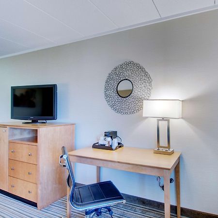 Best Western Plus Waltham Boston Екстериор снимка
