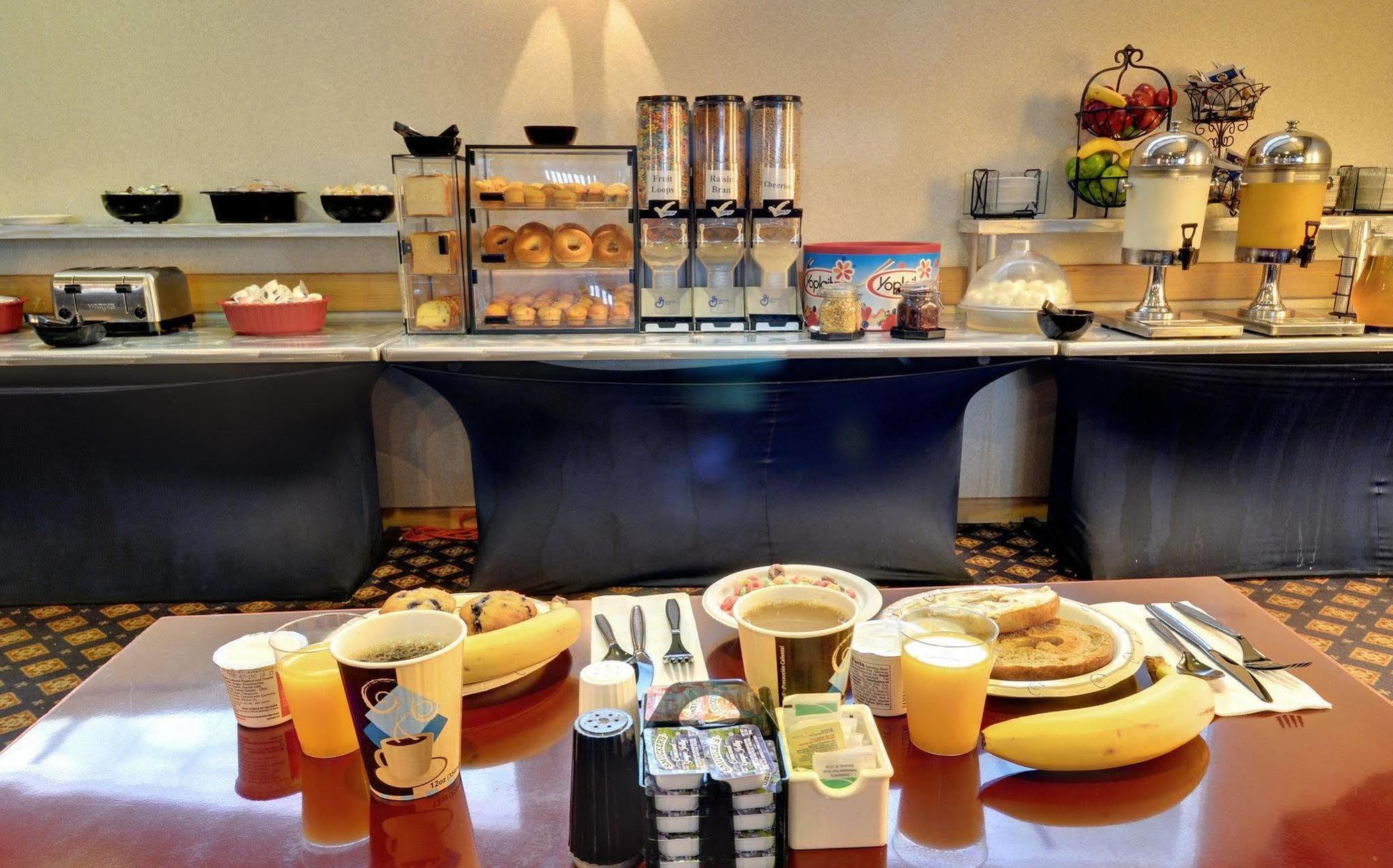 Best Western Plus Waltham Boston Екстериор снимка