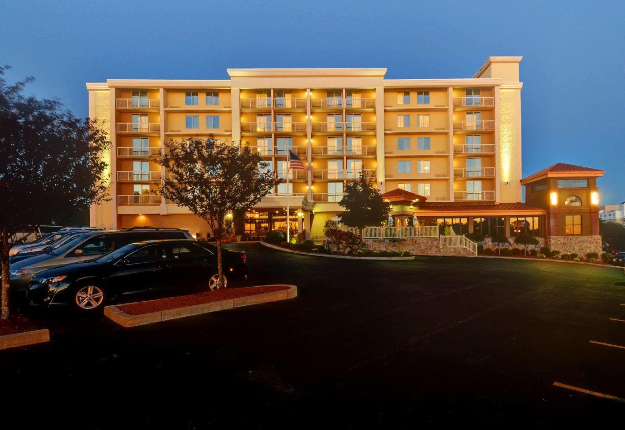 Best Western Plus Waltham Boston Екстериор снимка